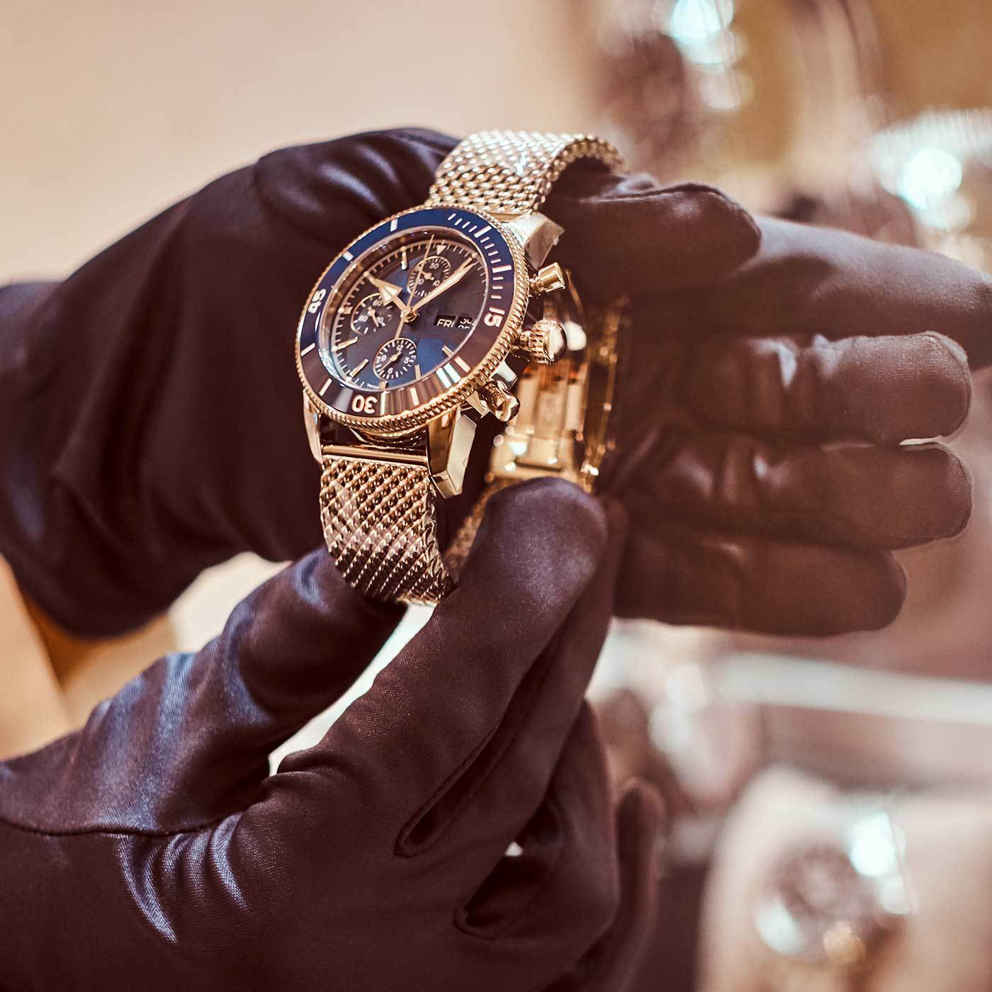 Verkaufen Sie Ihre Luxusuhren wie z.B. Rolex, Submariner, Daytona, Datejust, GMT-Master, Patek Philippe, Nautilus, Aquanaut, Calatrava, Grand Complications, Hublot, Big Bang, Classic Fusion, Breitling, Navitimer, Chronomat, Superocean, Avenger an uns Goldhaus Lehmann